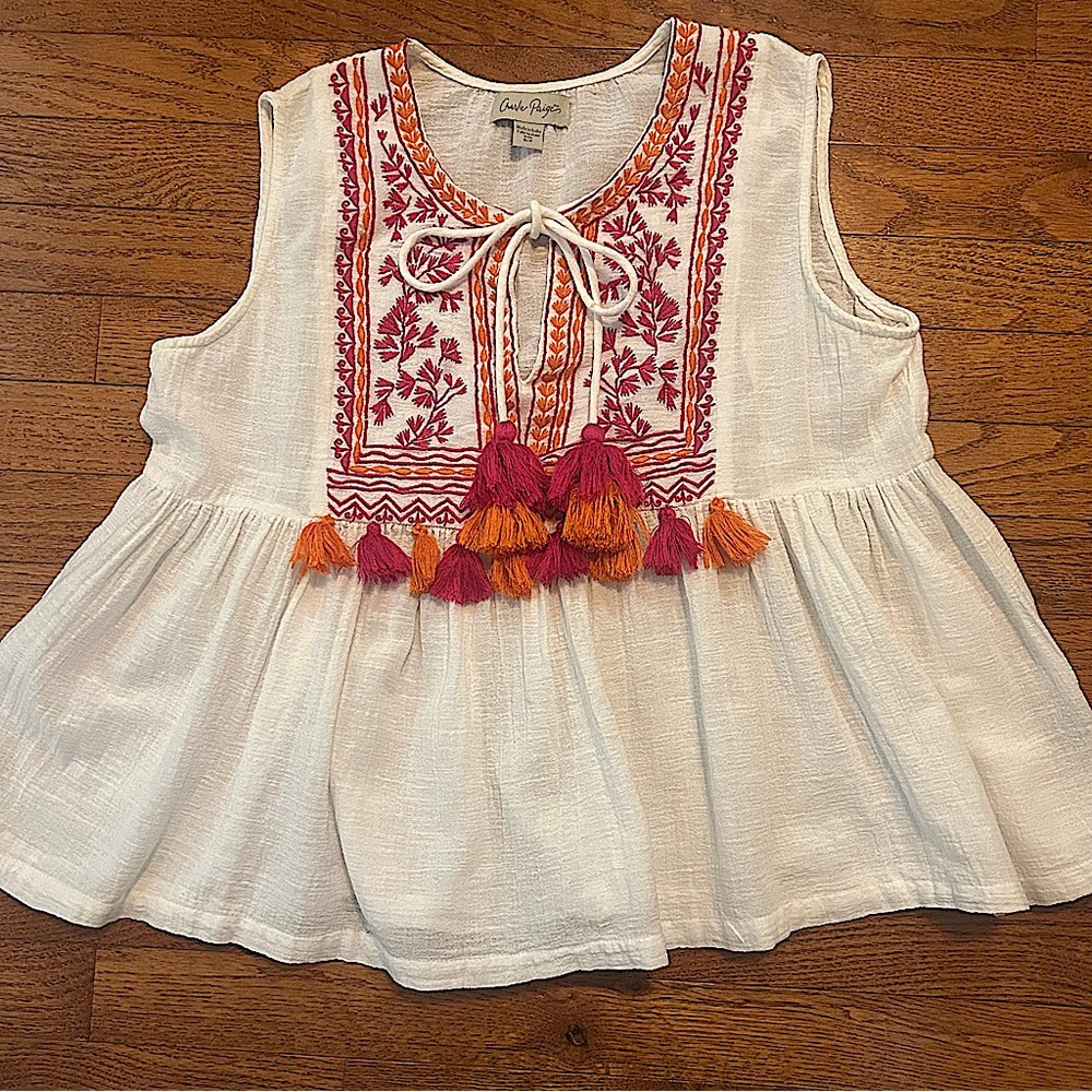 Charlie Paige embroidered top